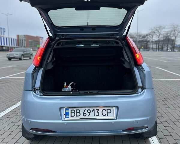 Синий Фиат Пунто, объемом двигателя 1.37 л и пробегом 160 тыс. км за 3499 $, фото 9 на Automoto.ua