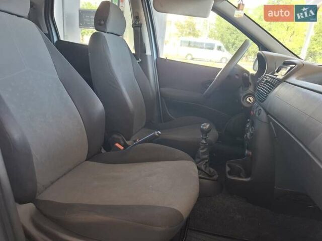 Синий Фиат Пунто, объемом двигателя 1.24 л и пробегом 126 тыс. км за 4500 $, фото 16 на Automoto.ua