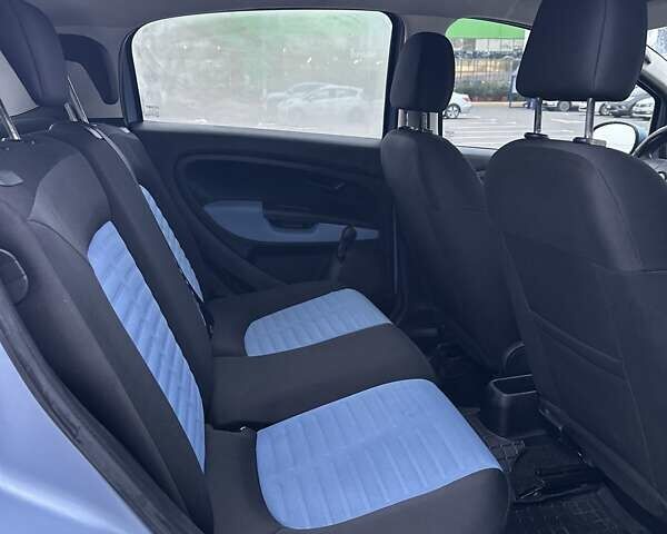 Синий Фиат Пунто, объемом двигателя 1.37 л и пробегом 160 тыс. км за 3499 $, фото 6 на Automoto.ua