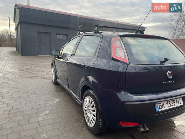 Синій Фіат Пунто, об'ємом двигуна 1.25 л та пробігом 245 тис. км за 2999 $, фото 11 на Automoto.ua