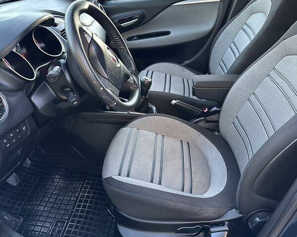 Фиат Пунто 2010 в Бережанах на Automoto.ua Синий Фиат Пунто, объемом двигателя 1.25 л и пробегом 242 тыс. км за 4299 $, фото 15 на Automoto.ua