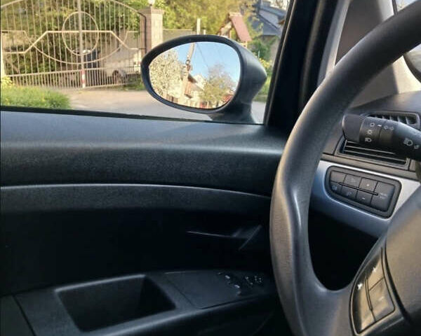 Фиат Пунто 2010 в Бережанах на Automoto.ua Синий Фиат Пунто, объемом двигателя 1.4 л и пробегом 164 тыс. км за 5500 $, фото 3 на Automoto.ua