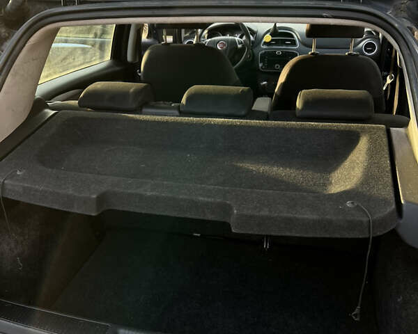 Синій Фіат Пунто, об'ємом двигуна 1.25 л та пробігом 245 тис. км за 2999 $, фото 43 на Automoto.ua