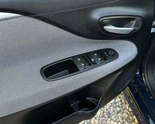 Фиат Пунто 2010 в Бережанах на Automoto.ua Синий Фиат Пунто, объемом двигателя 1.25 л и пробегом 242 тыс. км за 4299 $, фото 17 на Automoto.ua