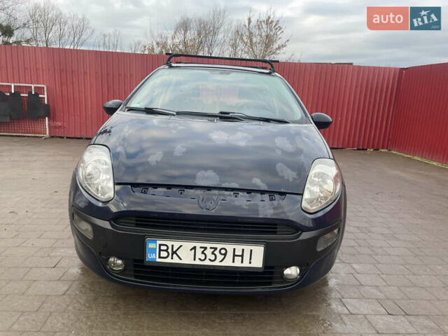 Синій Фіат Пунто, об'ємом двигуна 1.25 л та пробігом 245 тис. км за 2999 $, фото 2 на Automoto.ua