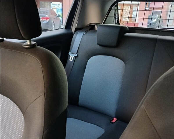 Фиат Пунто 2010 в Бережанах на Automoto.ua Синий Фиат Пунто, объемом двигателя 1.4 л и пробегом 164 тыс. км за 5500 $, фото 4 на Automoto.ua