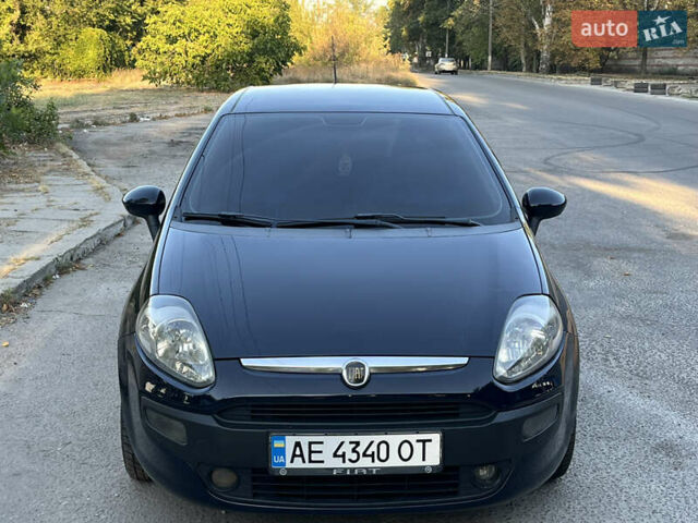 Синий Фиат Пунто, объемом двигателя 1.4 л и пробегом 170 тыс. км за 4200 $, фото 6 на Automoto.ua