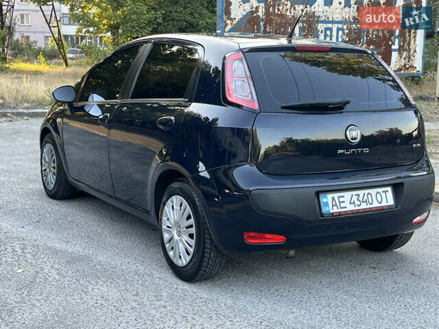 Синий Фиат Пунто, объемом двигателя 1.4 л и пробегом 170 тыс. км за 4200 $, фото 3 на Automoto.ua