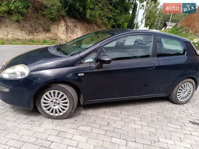 Синий Фиат Пунто, объемом двигателя 1.24 л и пробегом 230 тыс. км за 4200 $, фото 2 на Automoto.ua
