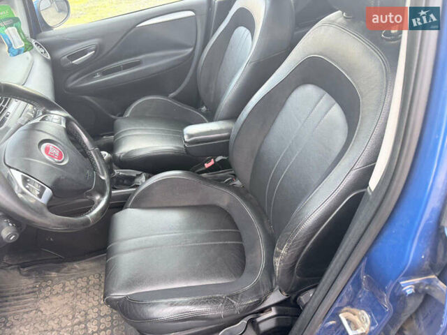 Фиат Пунто 2011 в Черновцах на Automoto.ua Синий Фиат Пунто, объемом двигателя 1.25 л и пробегом 214 тыс. км за 4750 $, фото 10 на Automoto.ua