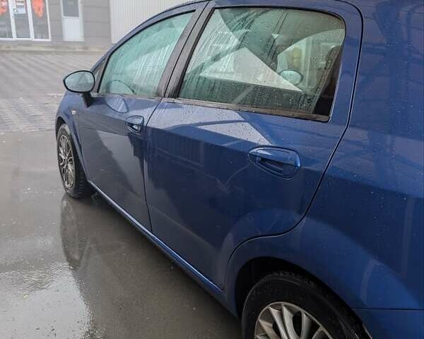 Фиат Пунто 2011 в Днепре (Днепропетровске) на Automoto.ua Синий Фиат Пунто, объемом двигателя 1.25 л и пробегом 238 тыс. км за 4500 $, фото 4 на Automoto.ua