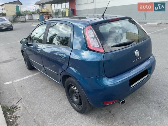 Синій Фіат Пунто, об'ємом двигуна 1.37 л та пробігом 238 тис. км за 5100 $, фото 3 на Automoto.ua