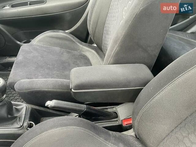 Синій Фіат Пунто, об'ємом двигуна 1.37 л та пробігом 238 тис. км за 5100 $, фото 11 на Automoto.ua