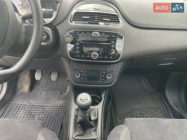 Синій Фіат Пунто, об'ємом двигуна 1.37 л та пробігом 238 тис. км за 5100 $, фото 12 на Automoto.ua