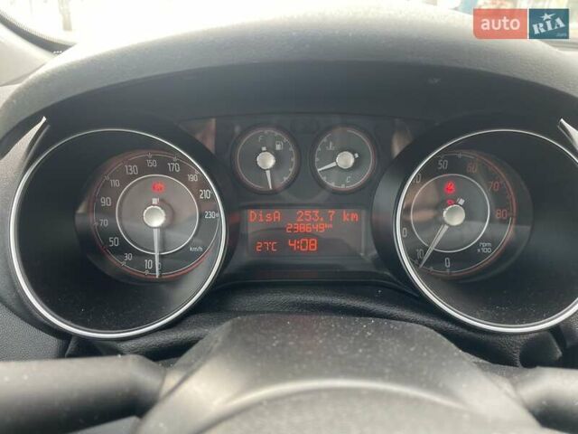 Синій Фіат Пунто, об'ємом двигуна 1.37 л та пробігом 238 тис. км за 5100 $, фото 13 на Automoto.ua