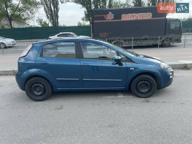 Синій Фіат Пунто, об'ємом двигуна 1.37 л та пробігом 238 тис. км за 5100 $, фото 6 на Automoto.ua