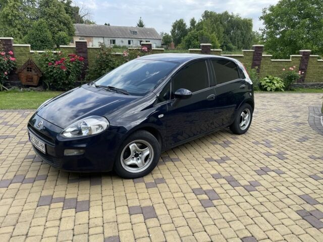 Синий Фиат Пунто, объемом двигателя 1.2 л и пробегом 154 тыс. км за 6999 $, фото 1 на Automoto.ua