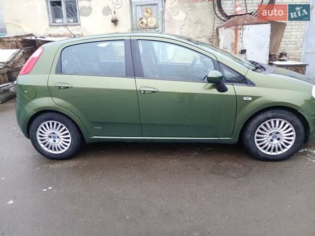 Фиат Пунто 2006 в Львове на Automoto.ua Зеленый Фиат Пунто, объемом двигателя 1.3 л и пробегом 290 тыс. км за 4000 $, фото 3 на Automoto.ua
