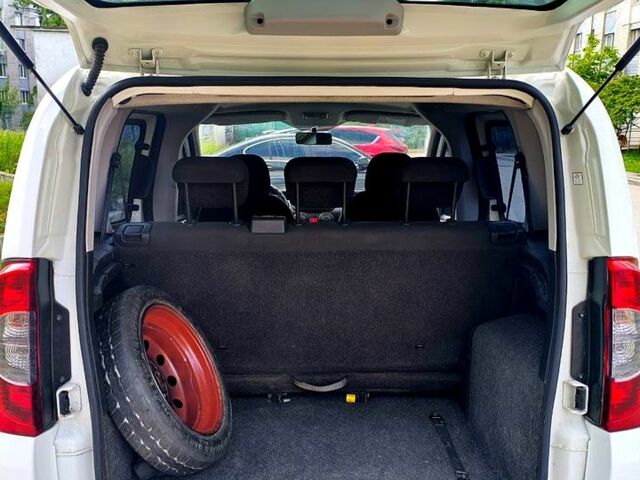 Білий Фіат Кубо, об'ємом двигуна 1.4 л та пробігом 53 тис. км за 7700 $, фото 4 на Automoto.ua