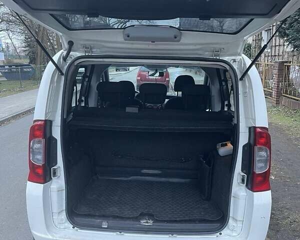 Белый Фиат Кубо, объемом двигателя 1.3 л и пробегом 167 тыс. км за 5600 $, фото 8 на Automoto.ua