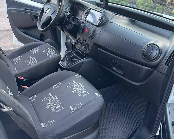 Білий Фіат Кубо, об'ємом двигуна 1.25 л та пробігом 170 тис. км за 4800 $, фото 7 на Automoto.ua