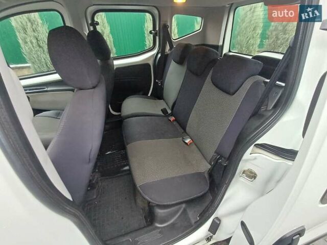 Белый Фиат Кубо, объемом двигателя 1.25 л и пробегом 189 тыс. км за 5900 $, фото 14 на Automoto.ua