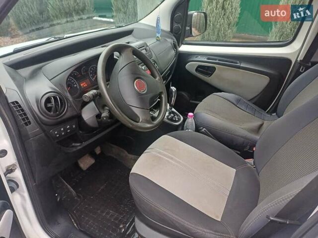 Белый Фиат Кубо, объемом двигателя 1.25 л и пробегом 189 тыс. км за 5900 $, фото 13 на Automoto.ua