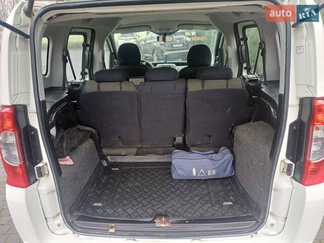 Белый Фиат Кубо, объемом двигателя 1.25 л и пробегом 189 тыс. км за 5900 $, фото 16 на Automoto.ua