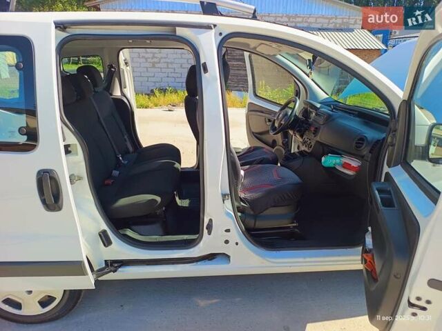 Білий Фіат Кубо, об'ємом двигуна 1.4 л та пробігом 138 тис. км за 8800 $, фото 10 на Automoto.ua