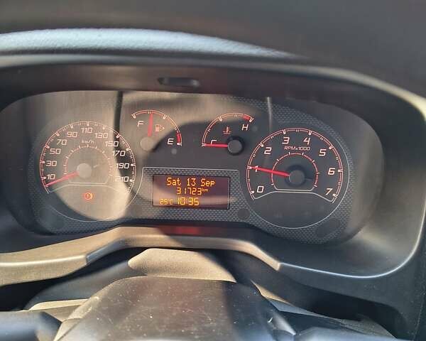Белый Фиат Кубо, объемом двигателя 1.37 л и пробегом 32 тыс. км за 12100 $, фото 1 на Automoto.ua