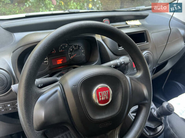 Белый Фиат Кубо, объемом двигателя 1.4 л и пробегом 12 тыс. км за 12999 $, фото 82 на Automoto.ua