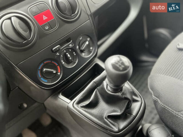 Белый Фиат Кубо, объемом двигателя 1.37 л и пробегом 13 тыс. км за 12699 $, фото 50 на Automoto.ua