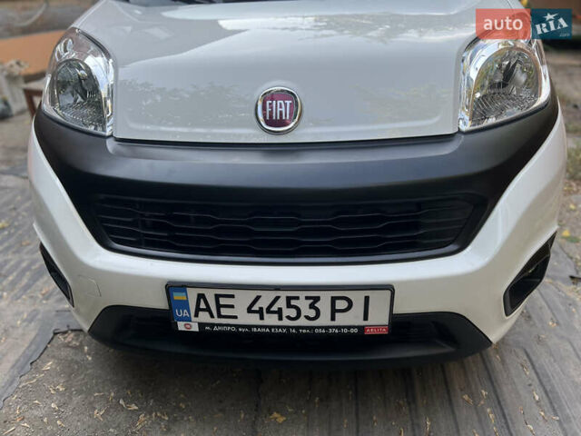 Белый Фиат Кубо, объемом двигателя 1.4 л и пробегом 12 тыс. км за 12999 $, фото 93 на Automoto.ua