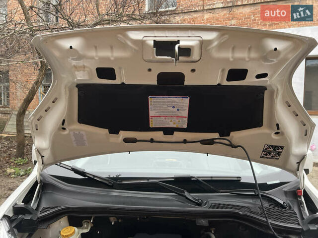 Белый Фиат Кубо, объемом двигателя 1.37 л и пробегом 13 тыс. км за 12699 $, фото 74 на Automoto.ua