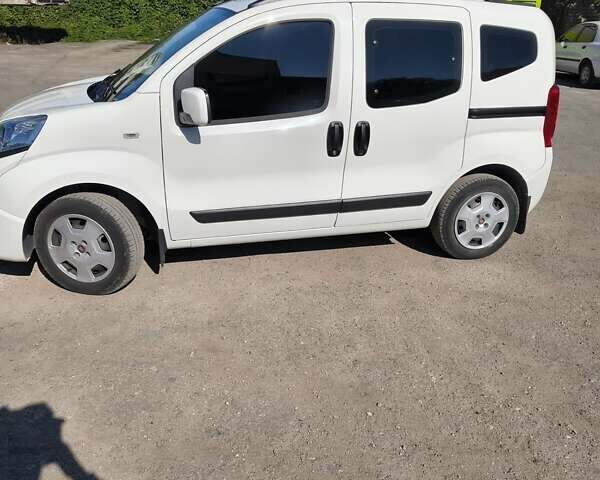 Белый Фиат Кубо, объемом двигателя 1.37 л и пробегом 32 тыс. км за 12100 $, фото 8 на Automoto.ua