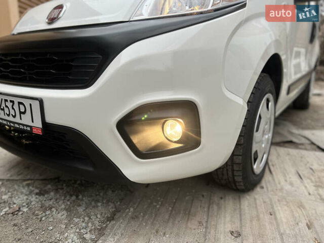 Белый Фиат Кубо, объемом двигателя 1.37 л и пробегом 13 тыс. км за 12699 $, фото 5 на Automoto.ua