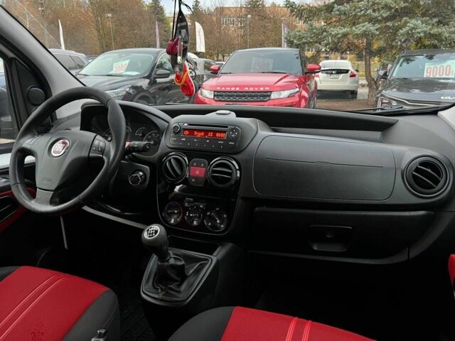 Фиат Кубо 2011 в Кривом Роге на Automoto.ua Белый Фиат Кубо, объемом двигателя 1.3 л и пробегом 205 тыс. км за 4800 $, фото 17 на Automoto.ua