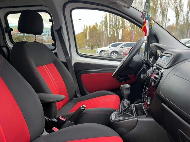 Фиат Кубо 2011 в Кривом Роге на Automoto.ua Белый Фиат Кубо, объемом двигателя 1.3 л и пробегом 205 тыс. км за 4800 $, фото 13 на Automoto.ua