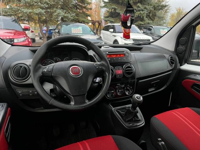 Фиат Кубо 2011 в Кривом Роге на Automoto.ua Белый Фиат Кубо, объемом двигателя 1.3 л и пробегом 205 тыс. км за 4800 $, фото 8 на Automoto.ua