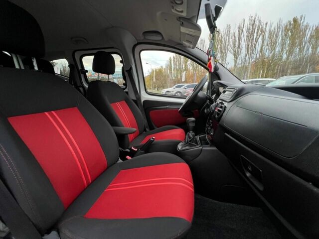 Фиат Кубо 2011 в Кривом Роге на Automoto.ua Белый Фиат Кубо, объемом двигателя 1.3 л и пробегом 205 тыс. км за 4800 $, фото 12 на Automoto.ua