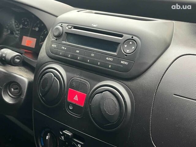 Білий Фіат Кубо, об'ємом двигуна 1.4 л та пробігом 30 тис. км за 10990 $, фото 18 на Automoto.ua