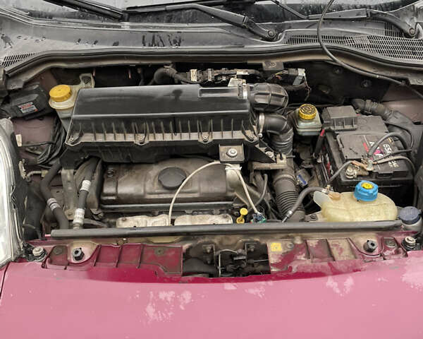 Фиолетовый Фиат Кубо, объемом двигателя 1.36 л и пробегом 214 тыс. км за 5200 $, фото 9 на Automoto.ua