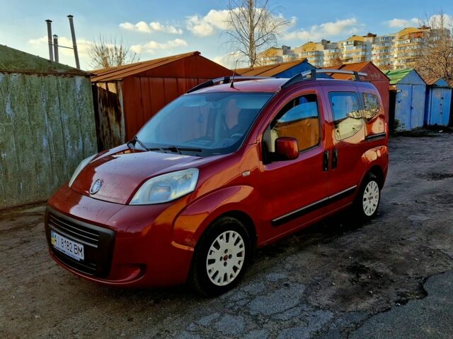 Красный Фиат Кубо, объемом двигателя 1.4 л и пробегом 140 тыс. км за 4500 $, фото 1 на Automoto.ua