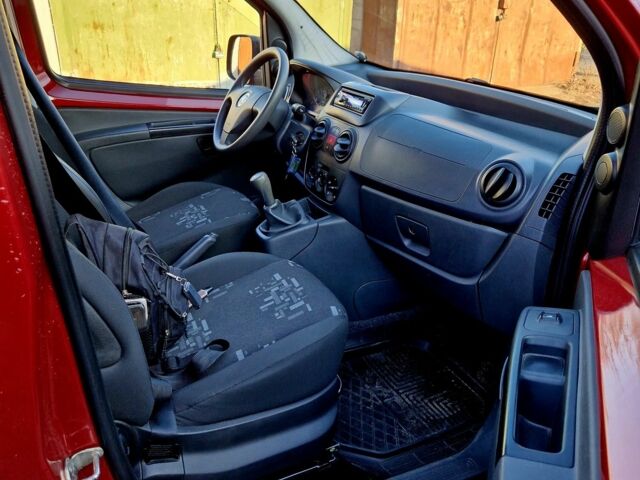 Красный Фиат Кубо, объемом двигателя 1.4 л и пробегом 140 тыс. км за 4500 $, фото 12 на Automoto.ua