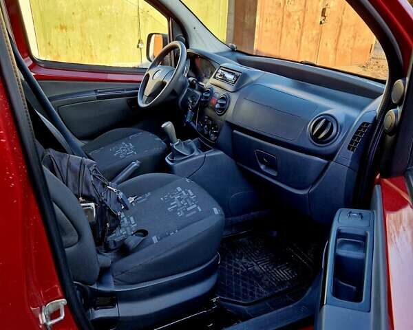 Красный Фиат Кубо, объемом двигателя 1.4 л и пробегом 144 тыс. км за 4500 $, фото 12 на Automoto.ua