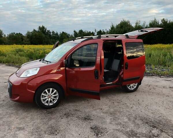 Красный Фиат Кубо, объемом двигателя 1.3 л и пробегом 258 тыс. км за 6250 $, фото 6 на Automoto.ua