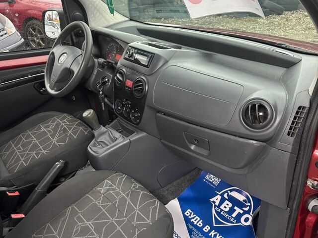 Красный Фиат Кубо, объемом двигателя 1.4 л и пробегом 211 тыс. км за 5600 $, фото 5 на Automoto.ua