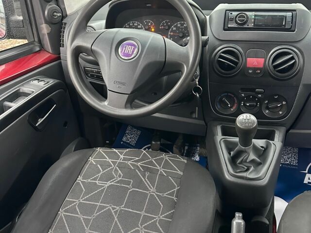 Красный Фиат Кубо, объемом двигателя 1.4 л и пробегом 211 тыс. км за 5600 $, фото 9 на Automoto.ua