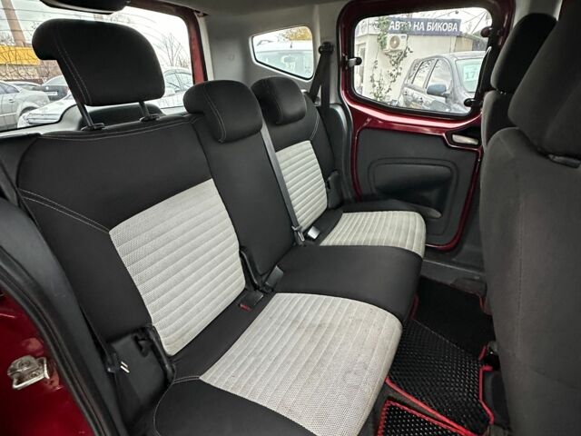 Красный Фиат Кубо, объемом двигателя 1.4 л и пробегом 211 тыс. км за 5600 $, фото 8 на Automoto.ua