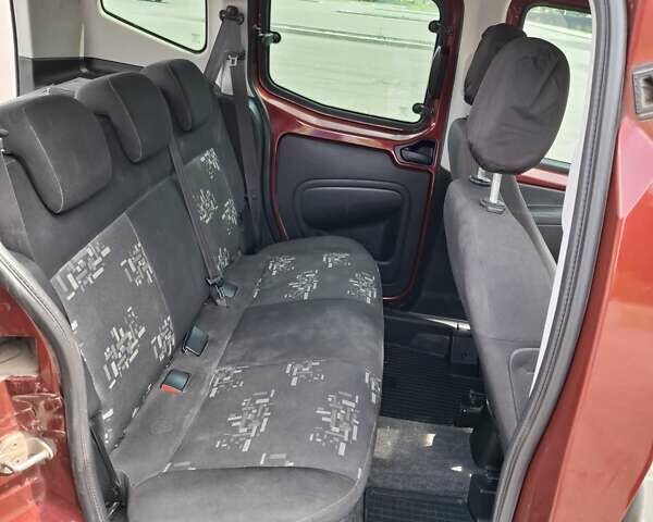 Красный Фиат Кубо, объемом двигателя 1.4 л и пробегом 160 тыс. км за 6800 $, фото 15 на Automoto.ua